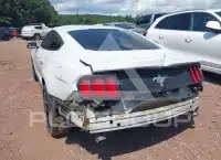 2017 Ford MUSTANG фото