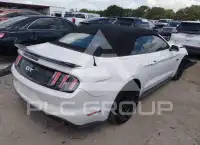 2017 Ford MUSTANG фото