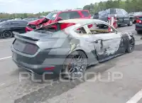 2017 Ford MUSTANG фото