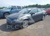 2017 Ford FUSION фото