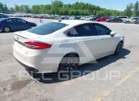 2017 Ford FUSION photo