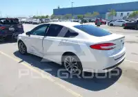 2017 Ford FUSION photo