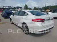 2017 Ford FUSION фото