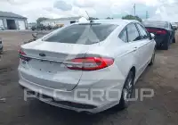2017 Ford FUSION фото