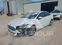 2017 Ford FUSION photo