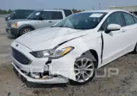 2017 Ford FUSION photo