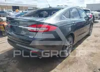 2017 Ford FUSION фото