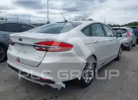 2017 Ford FUSION фото