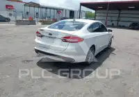 2017 Ford FUSION photo