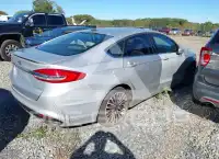 2017 Ford FUSION photo