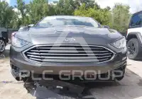 2017 Ford FUSION фото