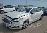 2017 Ford FUSION фото