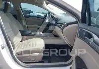 2017 Ford FUSION photo