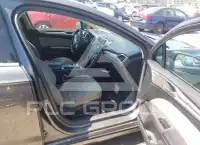 2017 Ford FUSION photo