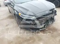 2017 Ford FUSION photo