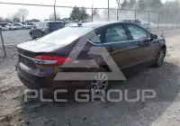 2017 Ford FUSION фото