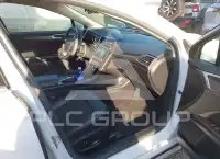 2017 Ford FUSION photo