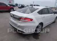 2017 Ford FUSION photo