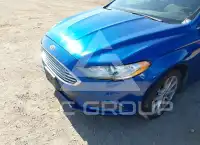 2017 Ford FUSION фото