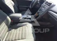 2017 Ford FUSION фото