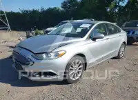 2017 Ford FUSION фото