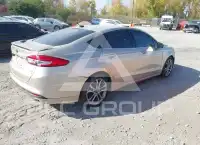 2017 Ford FUSION photo