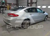 2017 Ford FUSION фото