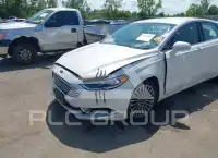 2017 Ford FUSION фото