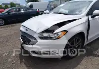 2017 Ford FUSION фото