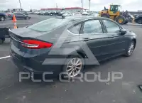 2017 Ford FUSION photo