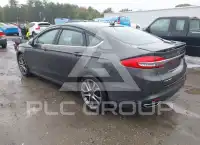 2017 Ford FUSION фото