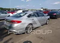 2017 Ford FUSION photo