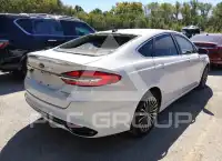 2017 Ford FUSION photo