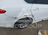 2017 Ford FUSION photo