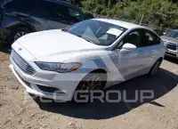 2017 Ford FUSION фото