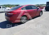 2017 Ford FUSION фото
