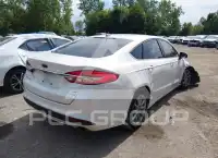 2017 Ford FUSION photo