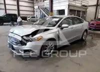 2017 Ford FUSION фото