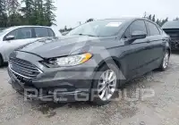 2017 Ford FUSION фото