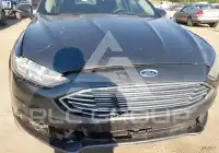 2017 Ford FUSION photo