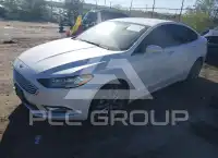 2017 Ford FUSION photo