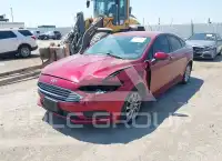 2017 Ford FUSION фото