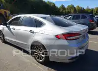 2017 Ford FUSION photo