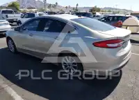 2017 Ford FUSION фото