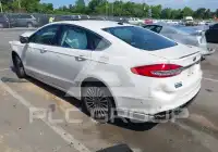 2017 Ford FUSION photo