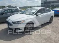 2017 Ford FUSION фото