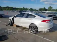 2017 Ford FUSION фото