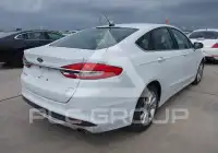 2017 Ford FUSION photo