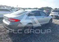 2017 Ford FUSION фото