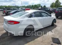 2017 Ford FUSION фото